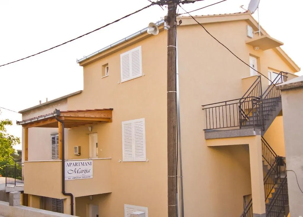 Apartments Maria Трогир