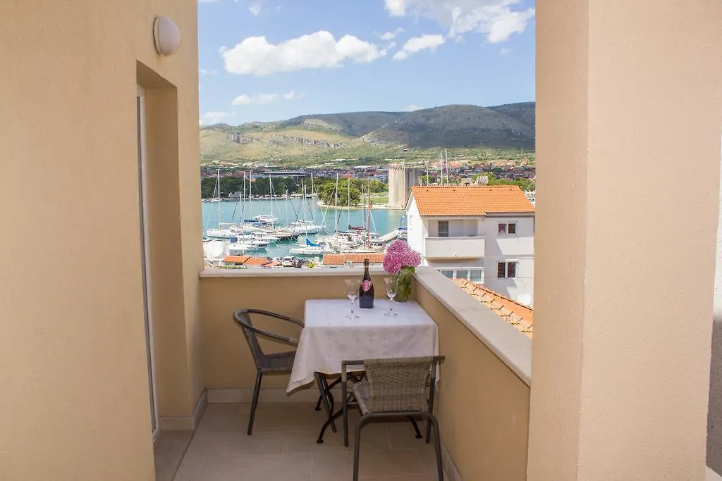 Apartments Maria Trogir Chorwacja