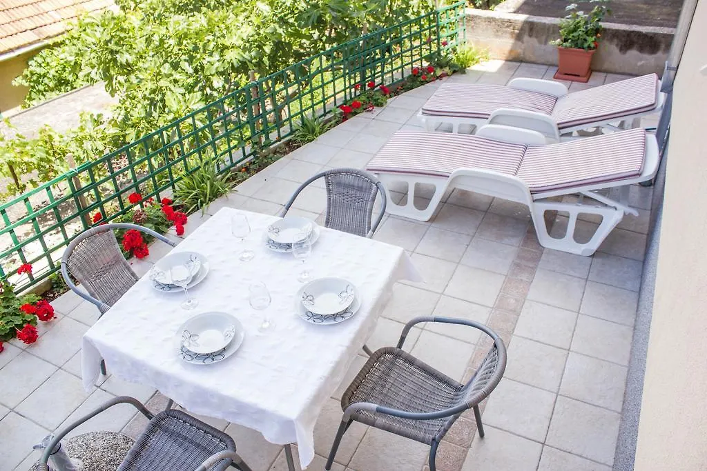 Apartments Maria Trogir