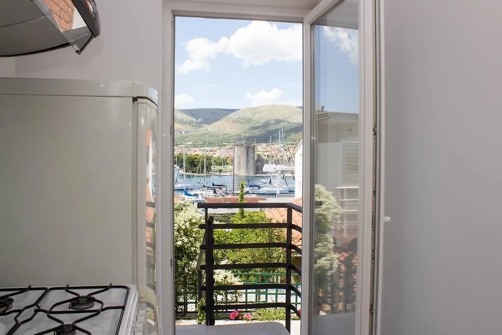 Apartments Maria Trogir